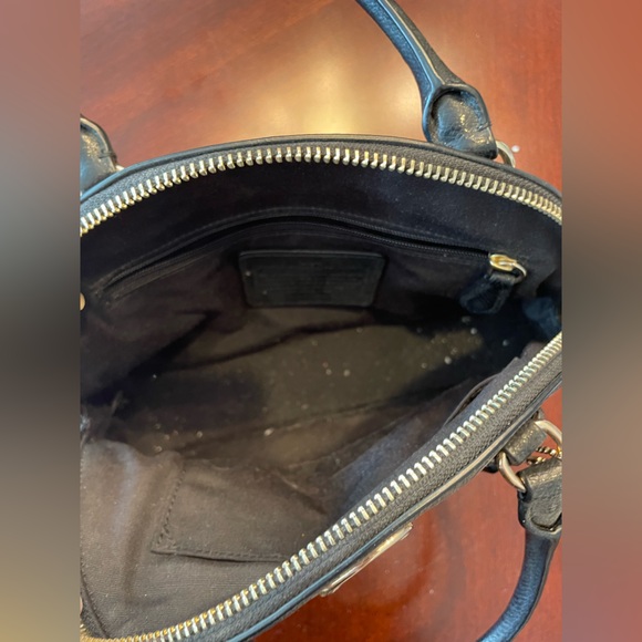 Vintage Coach Black Leather Handbag - Picture 4 of 10